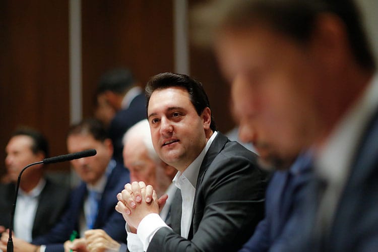 Ratinho Júnior impressiona governo.